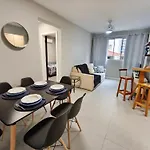Charmoso 2 Dormitorios A Poucos Passos Da Praia Em Balneario Camboriu!