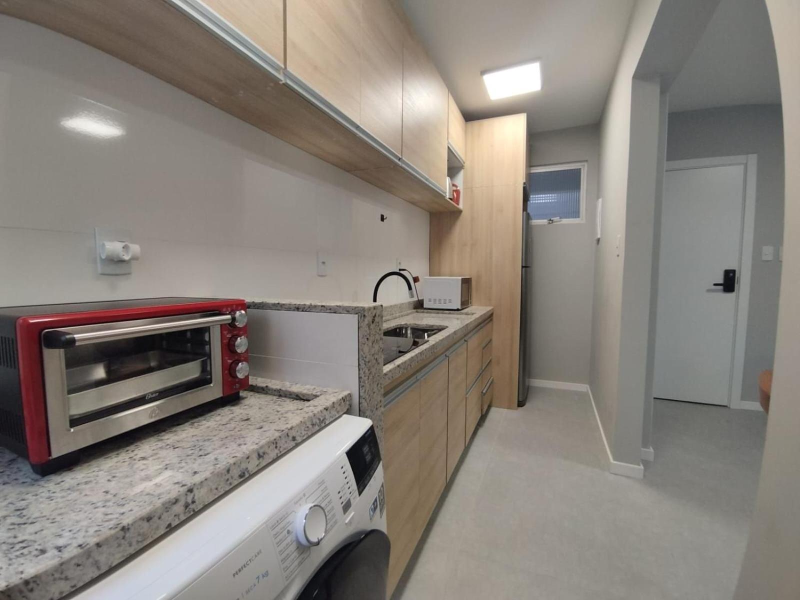 Charmoso 2 A Poucos Passos Da Em Balneario Camboriu! Apartamento