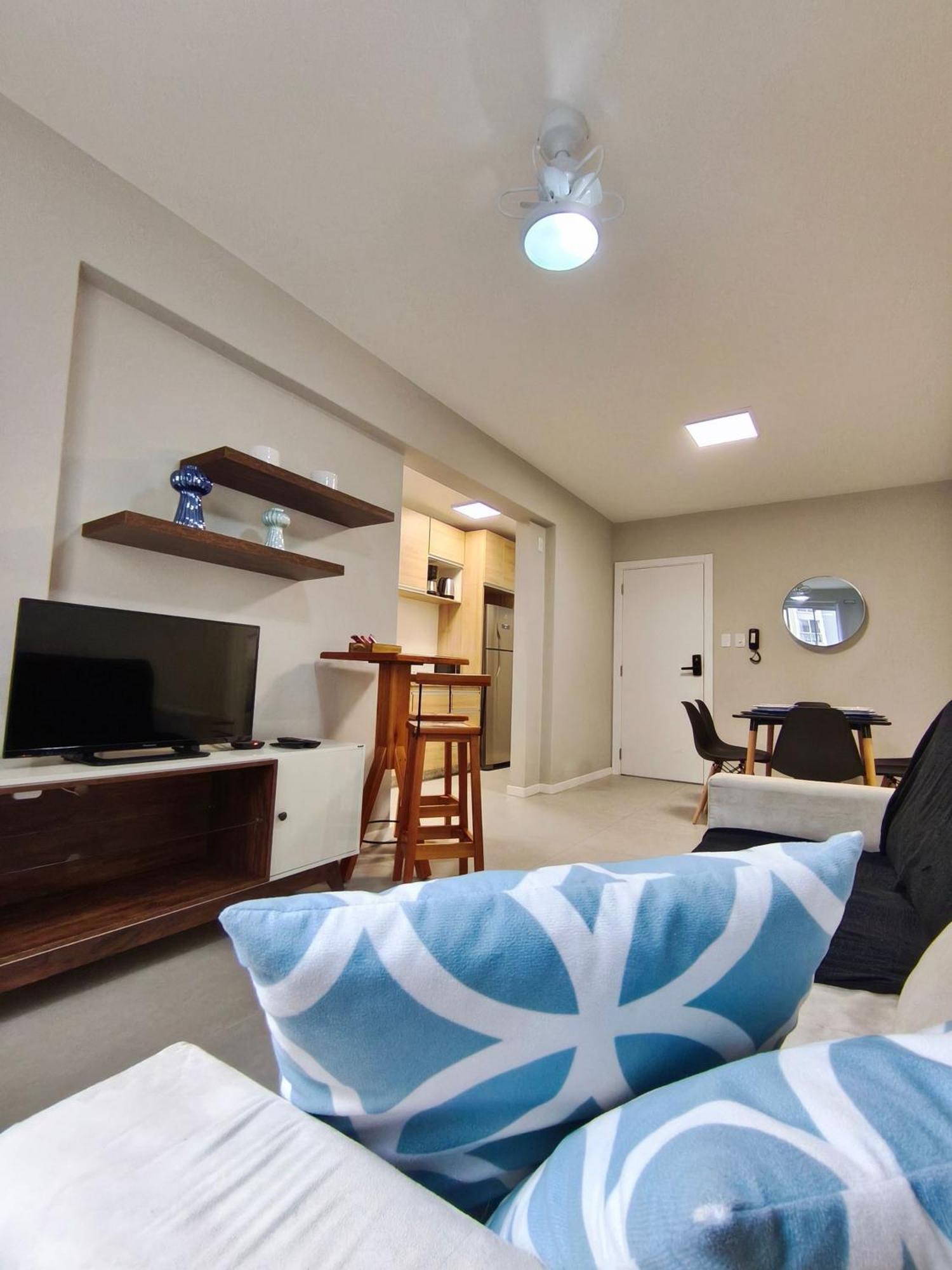 Apartamento Charmoso 2 A Poucos Passos Da Em Balneario Camboriu!